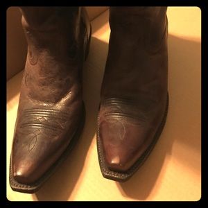 Ariat women’s Caldera Boot.